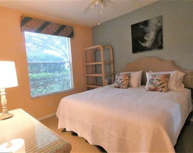 9611 Castle Point Drive - Photo Thumbnail 24