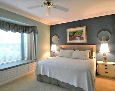 9611 Castle Point Drive - Photo Thumbnail 15
