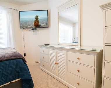 5301 Mahogany Run Avenue - Photo Thumbnail 20