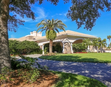 5301 Mahogany Run Avenue - Photo Thumbnail 13