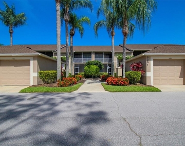 5301 Mahogany Run Avenue - Photo Thumbnail 9