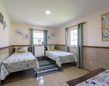 2140 Pinehurst Street - Photo Thumbnail 17