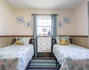 2140 Pinehurst Street - Photo Thumbnail 18