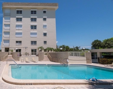 4325 Gulf Of Mexico Drive - Photo Thumbnail 9