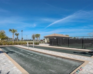 16706 Vardon Terrace - Photo Thumbnail 8