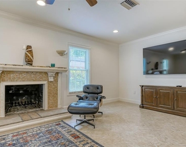 2520 Tami Sola Street - Photo Thumbnail 12