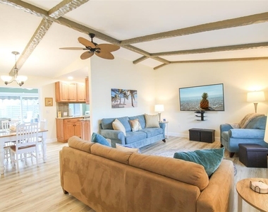 3852 Gatewood Drive - Photo Thumbnail 2