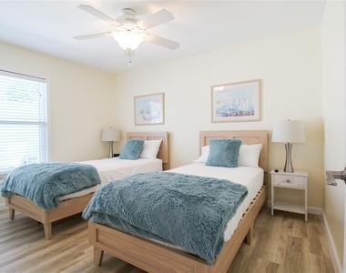 3852 Gatewood Drive - Photo Thumbnail 17