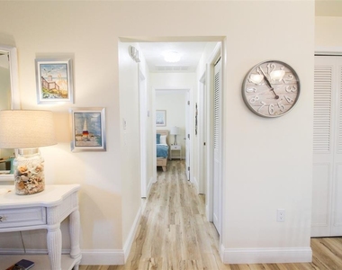 3852 Gatewood Drive - Photo Thumbnail 13