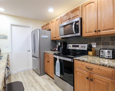 3852 Gatewood Drive - Photo Thumbnail 29