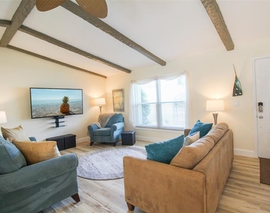 3852 Gatewood Drive - Photo Thumbnail 9