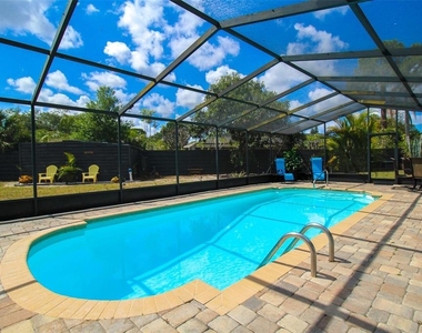 3852 Gatewood Drive - Photo Thumbnail 1