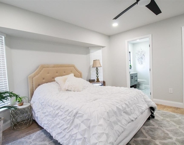 4113 Durant Street - Photo Thumbnail 2