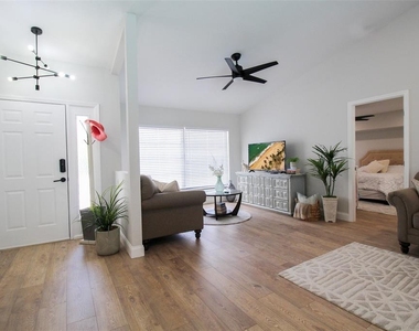 4113 Durant Street - Photo Thumbnail 7