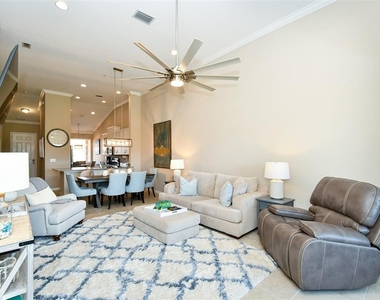 13823 Messina Loop - Photo Thumbnail 10