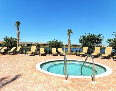 13823 Messina Loop - Photo Thumbnail 43