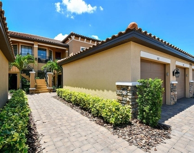 13823 Messina Loop - Photo Thumbnail 3