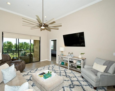 13823 Messina Loop - Photo Thumbnail 9