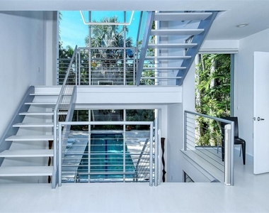 213 N Washington Drive - Photo Thumbnail 50