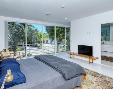 213 N Washington Drive - Photo Thumbnail 45
