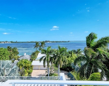 213 N Washington Drive - Photo Thumbnail 32