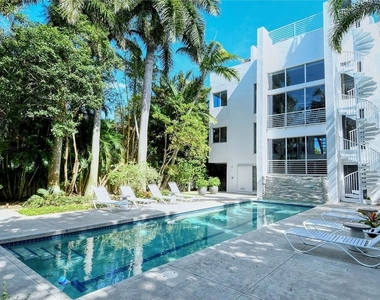 213 N Washington Drive - Photo Thumbnail 73