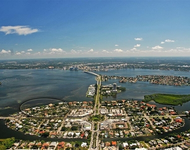 213 N Washington Drive - Photo Thumbnail 88