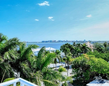 213 N Washington Drive - Photo Thumbnail 33