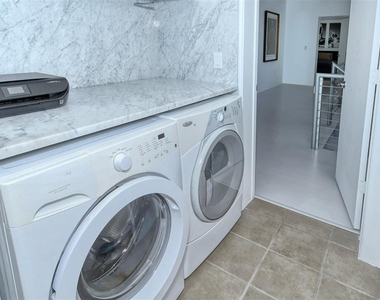 213 N Washington Drive - Photo Thumbnail 57