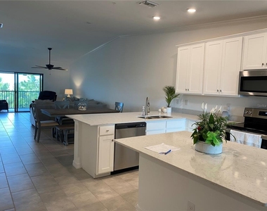 5664 Palmer Circle - Photo Thumbnail 6