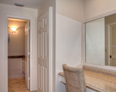 7062 W Country Club Drive N - Photo Thumbnail 14