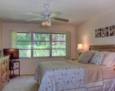 7062 W Country Club Drive N - Photo Thumbnail 12