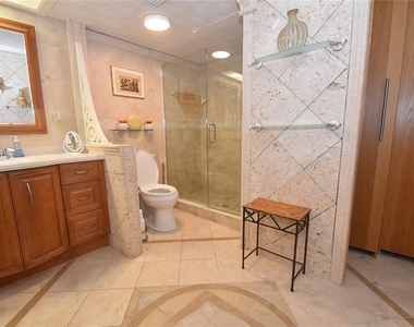 1633 Boathouse Circle - Photo Thumbnail 18