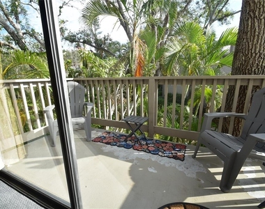 1633 Boathouse Circle - Photo Thumbnail 12