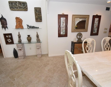 1633 Boathouse Circle - Photo Thumbnail 7