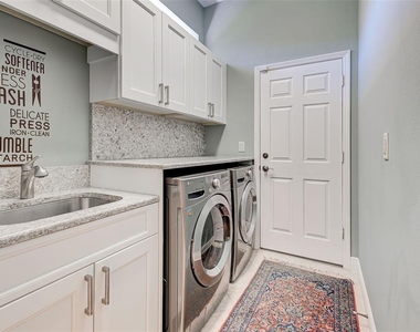 354 Melrose Court - Photo Thumbnail 20