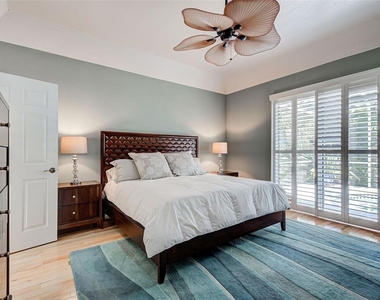 354 Melrose Court - Photo Thumbnail 25