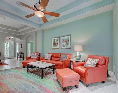 354 Melrose Court - Photo Thumbnail 4