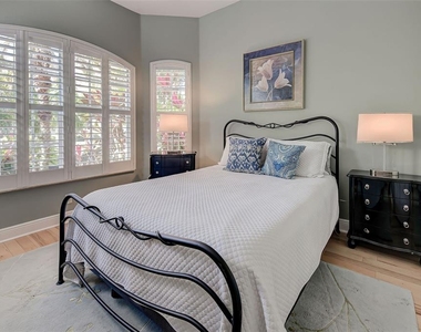354 Melrose Court - Photo Thumbnail 31