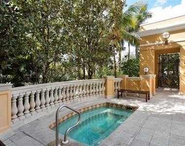 750 N Tamiami Trail - Photo Thumbnail 42