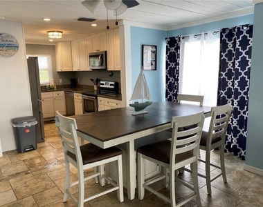 10427 Waterbird Way - Photo Thumbnail 5