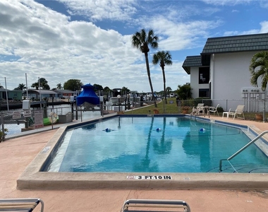 10427 Waterbird Way - Photo Thumbnail 20