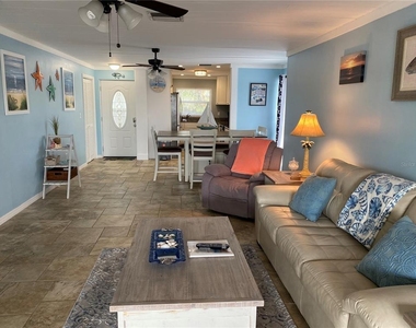 10427 Waterbird Way - Photo Thumbnail 8