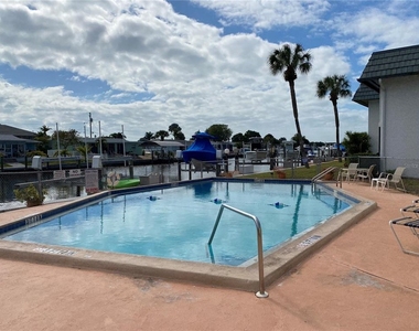 10427 Waterbird Way - Photo Thumbnail 19