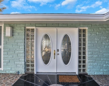 4315 Royal Palm Drive - Photo Thumbnail 41