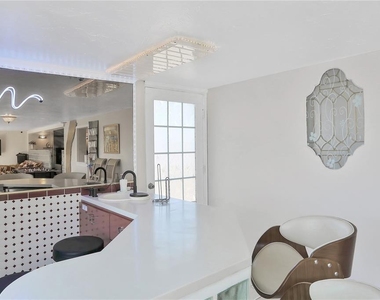 4315 Royal Palm Drive - Photo Thumbnail 17