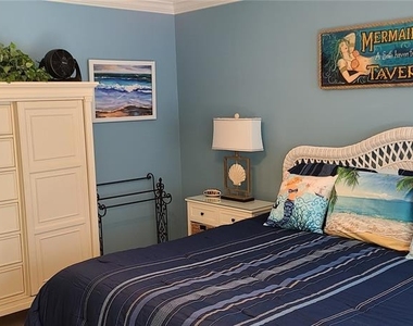 1250 N Portofino Drive - Photo Thumbnail 6