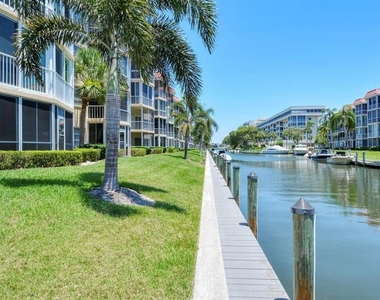 1250 N Portofino Drive - Photo Thumbnail 30