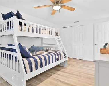 161 Easton Drive Nw - Photo Thumbnail 11