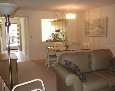 4397 Longmeadow - Photo Thumbnail 4
